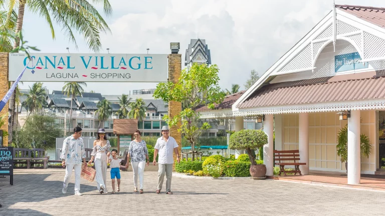Canal-village-shopping.jpg